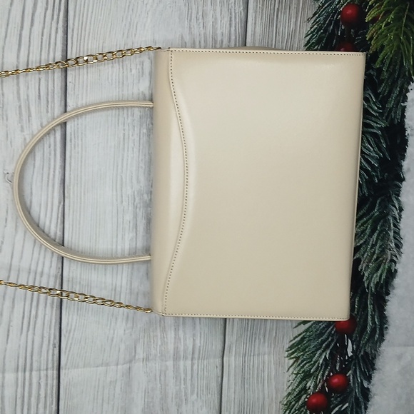 Givenchy Maroquinerie Leather Handbag In Cream Color & Gold Crossbody Chain - Picture 5 of 11
